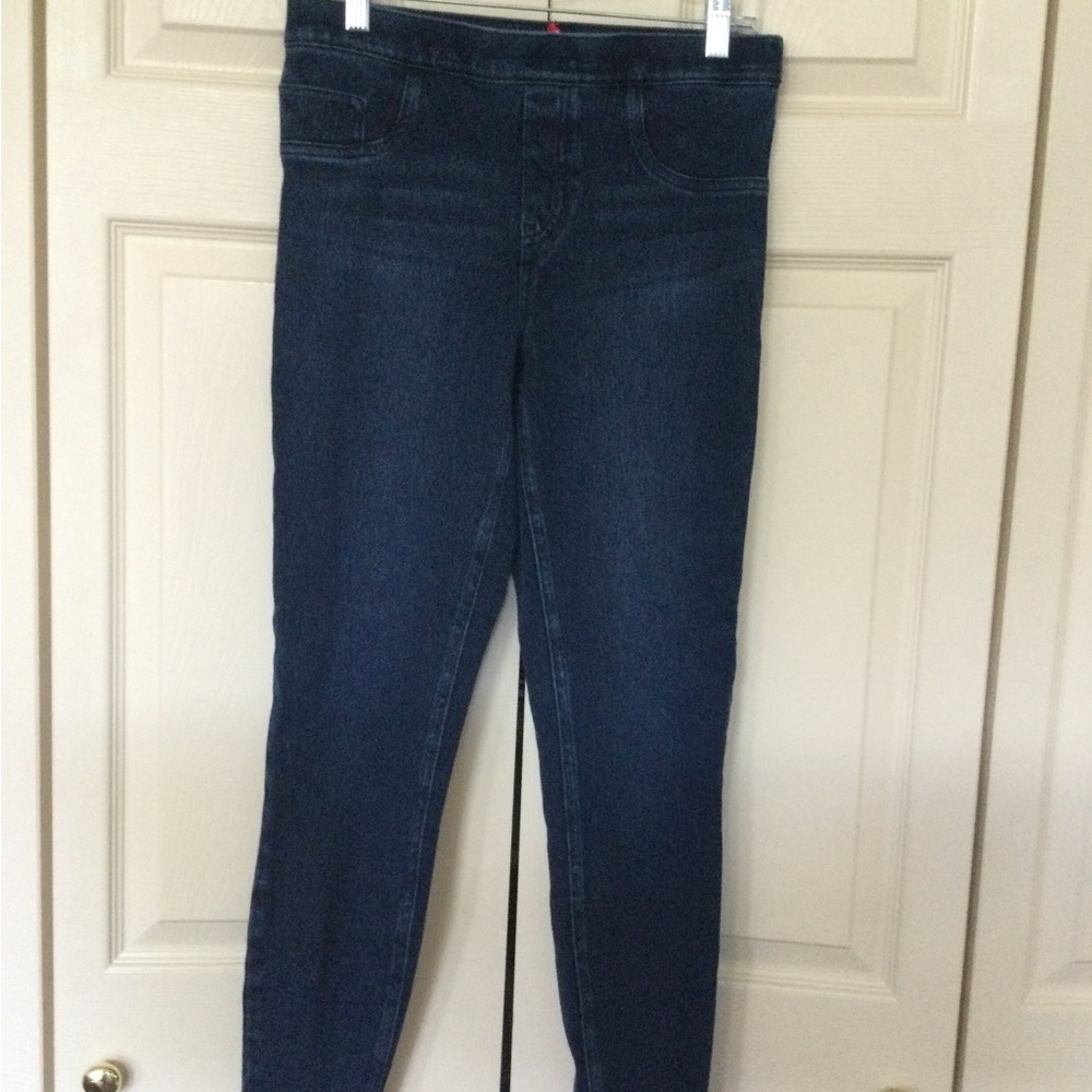 Preowned Spanx Jean-ish Ankle Leggings size Medium in Twilight Rinse